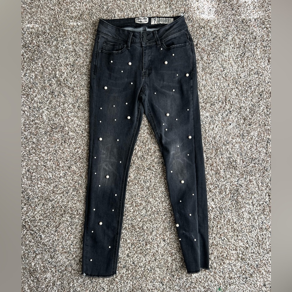 Indigo Rein Faux Pearl Front Skinny Fit Ankle Jeans